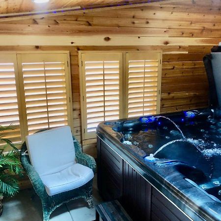 Blue Bear Den 3Br 2Ba Dtc Private Apt Hot Tub Zewnętrze zdjęcie